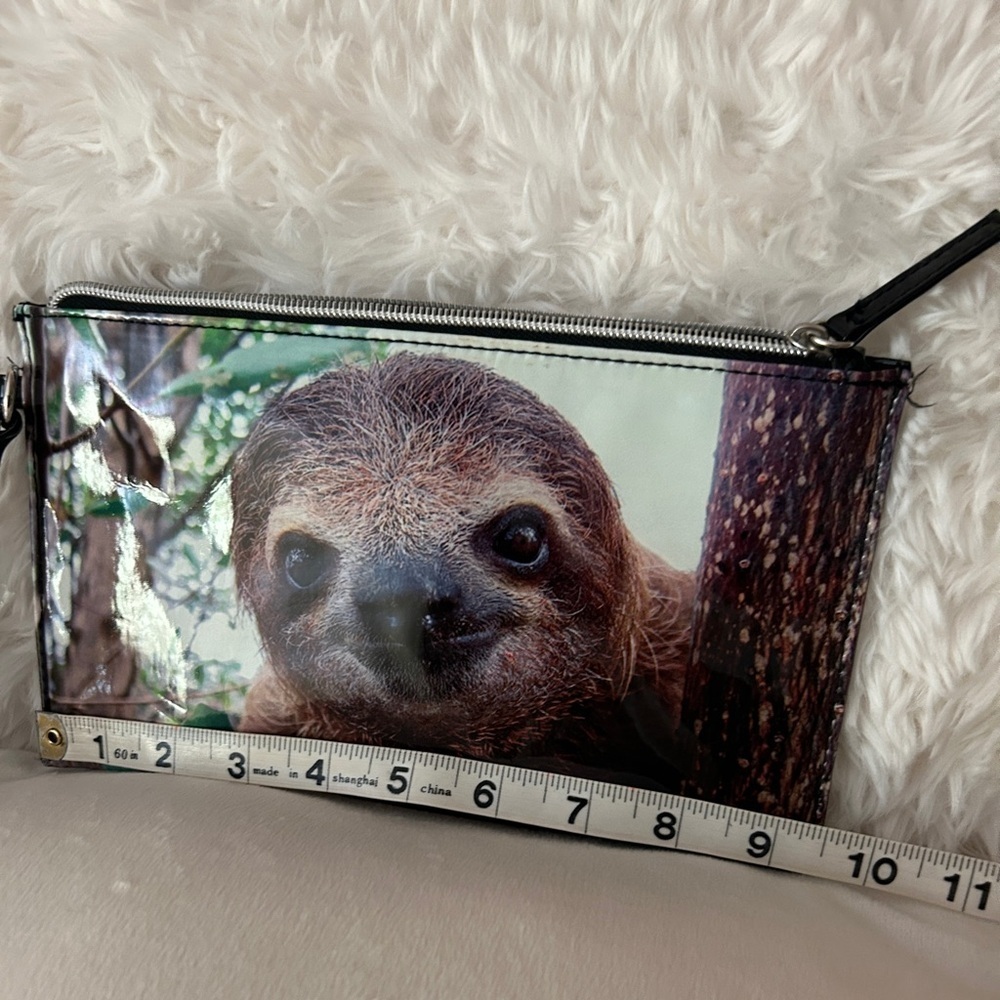 Chateau Sloth Cosmetic Bag - Brown and Green​​​​​ - Picture 8 of 9